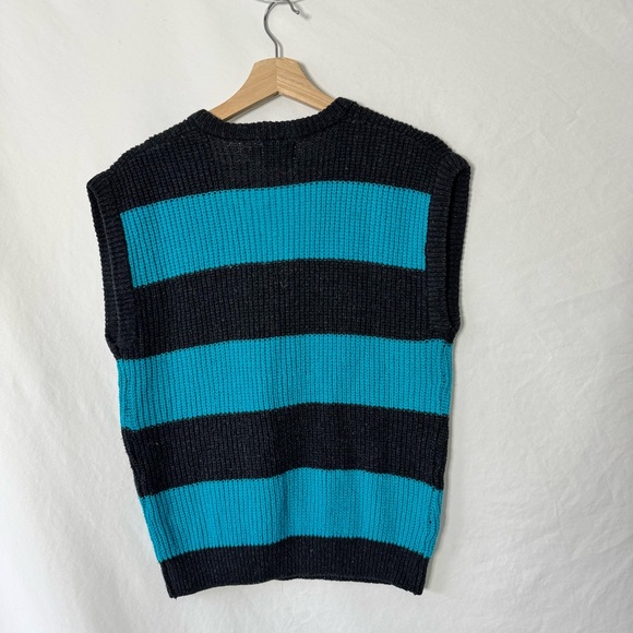 Vintage 90s Wide Striped Sweater Vest by Clovelly - Picture 4 of 10